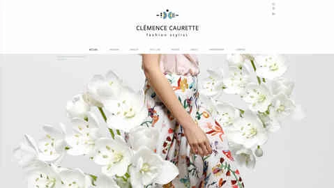 page d'accueil de site web avec fleur et femme
