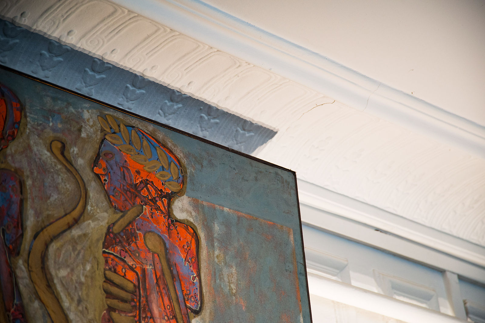 peinture sur un mur blanc