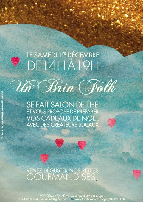 affiche en peinture bleue et or avec des cœurs roses