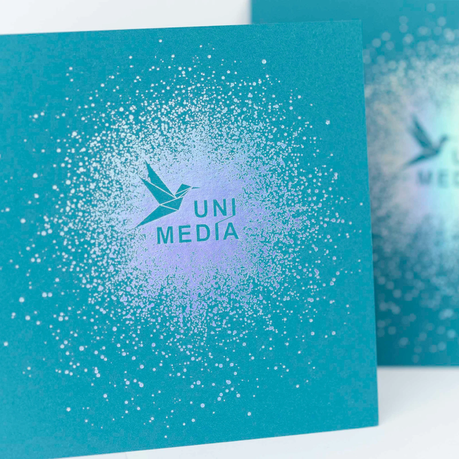 carte de voeux laser sur papier turquoise