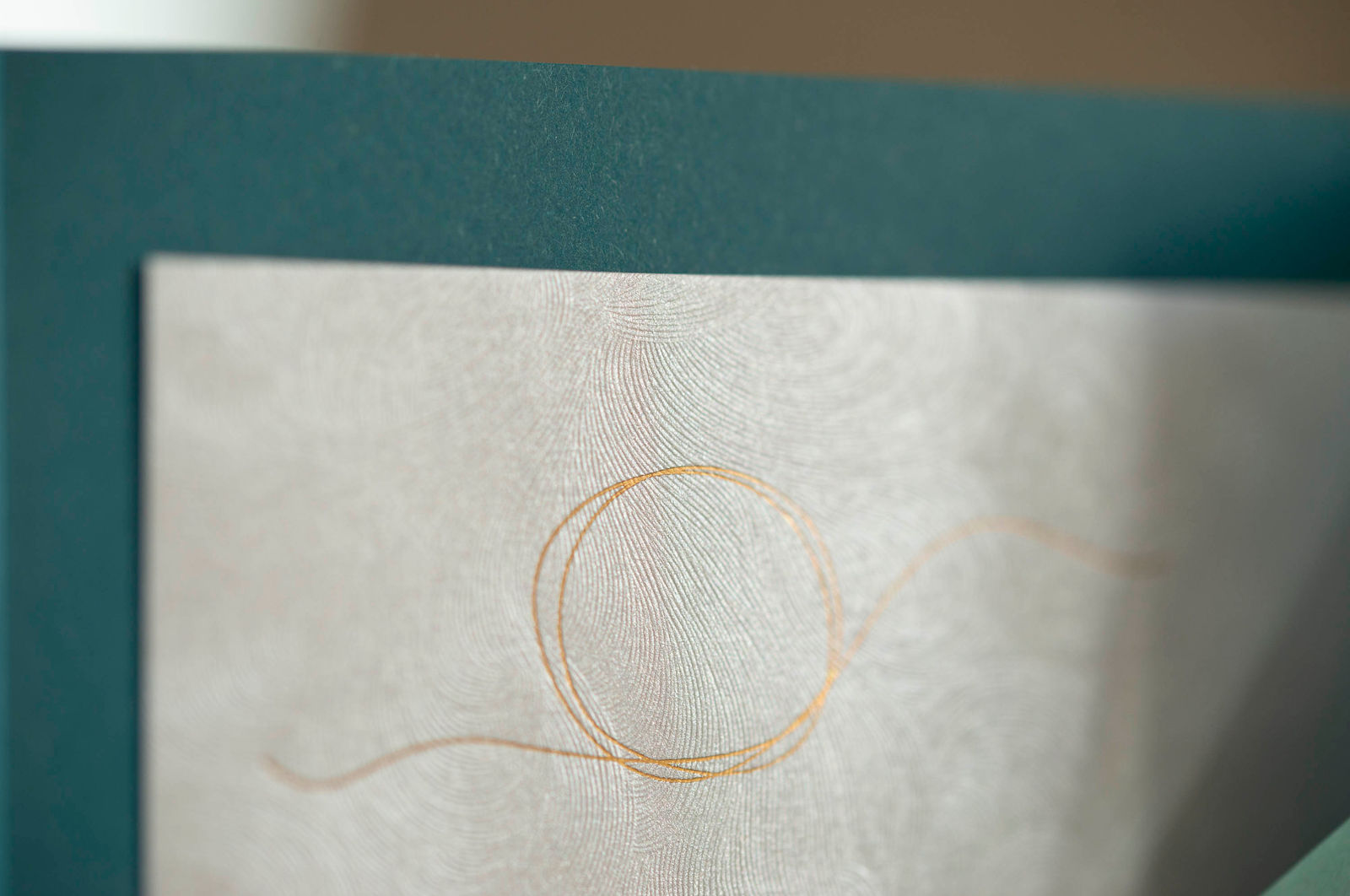 faire-part-marquage-a-chaud-papier-vert-fedrigoni-arjowiggins_5